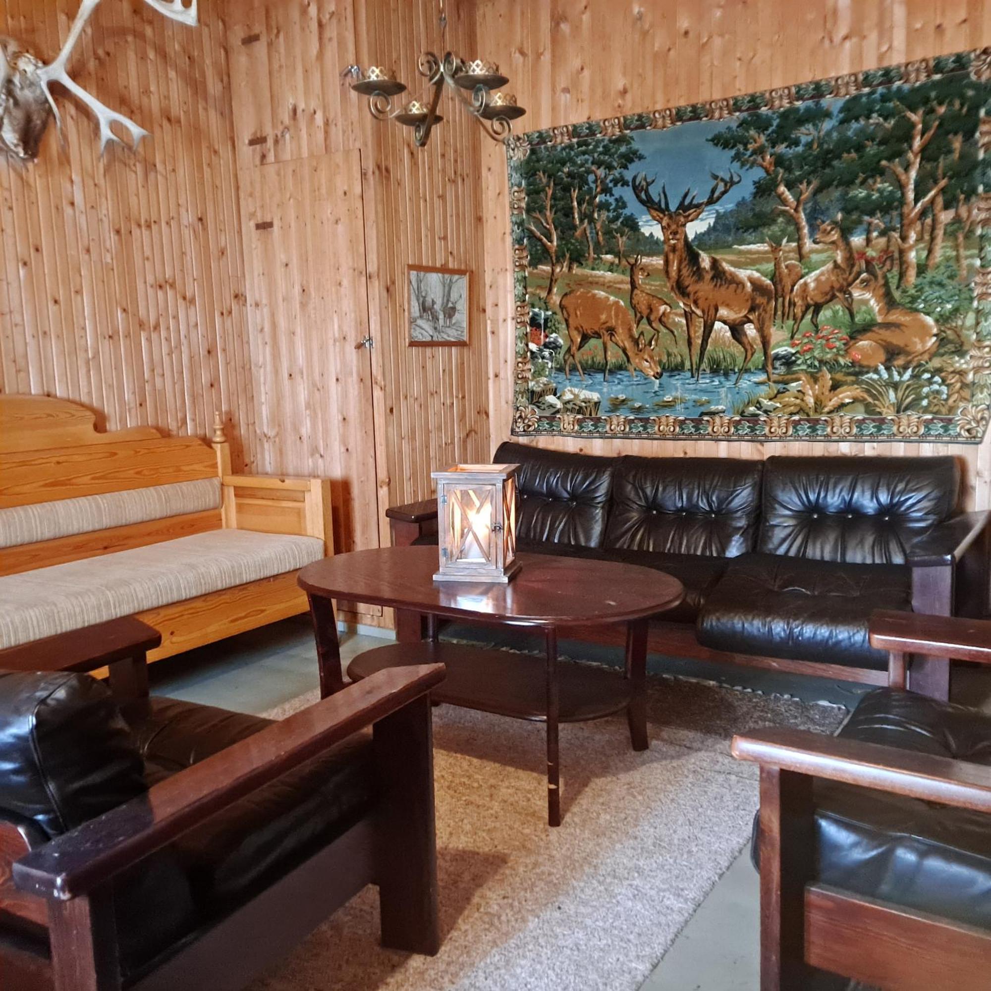 Levomaeki Farm Cottages Ypaja 객실 사진