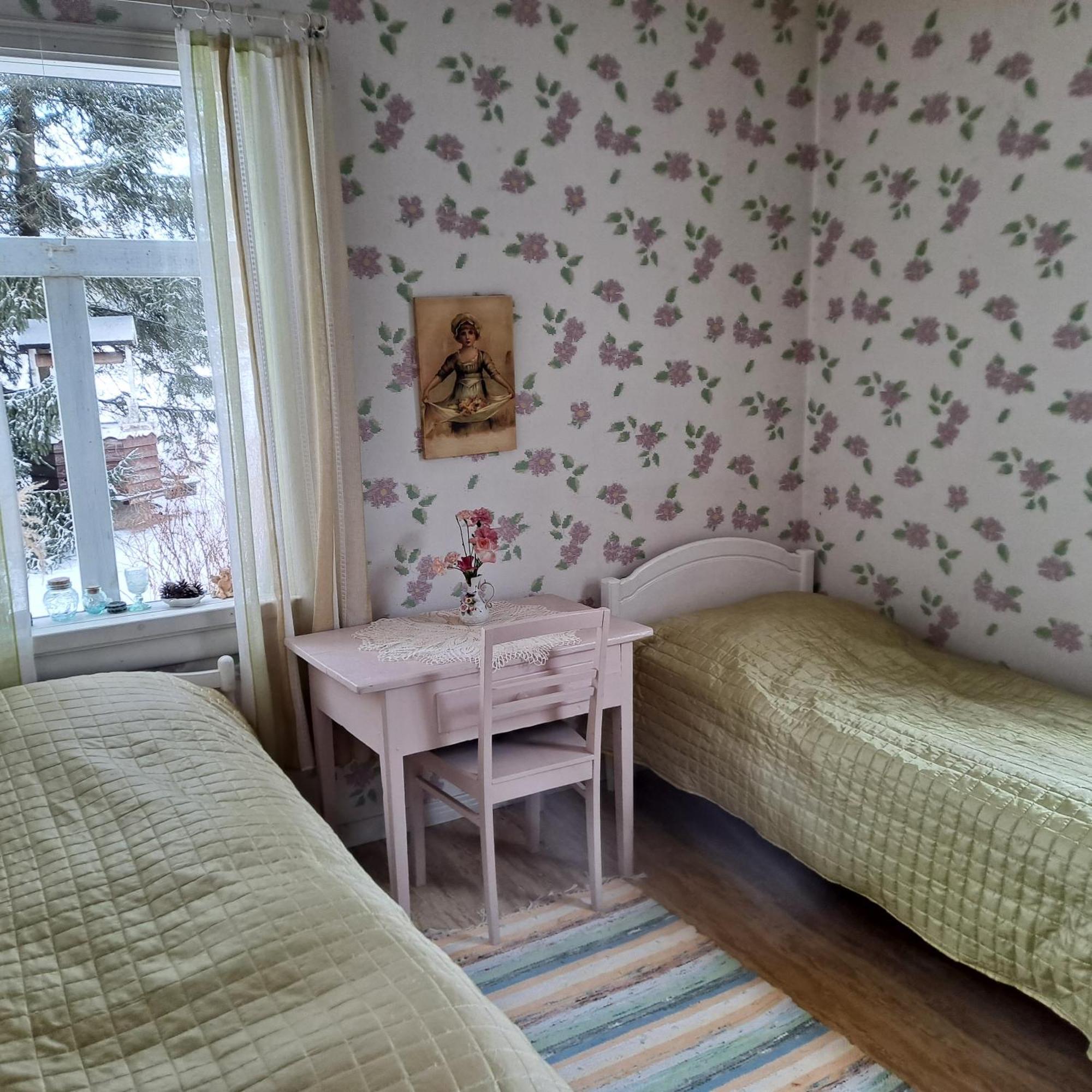 Levomaeki Farm Cottages Ypaja 객실 사진
