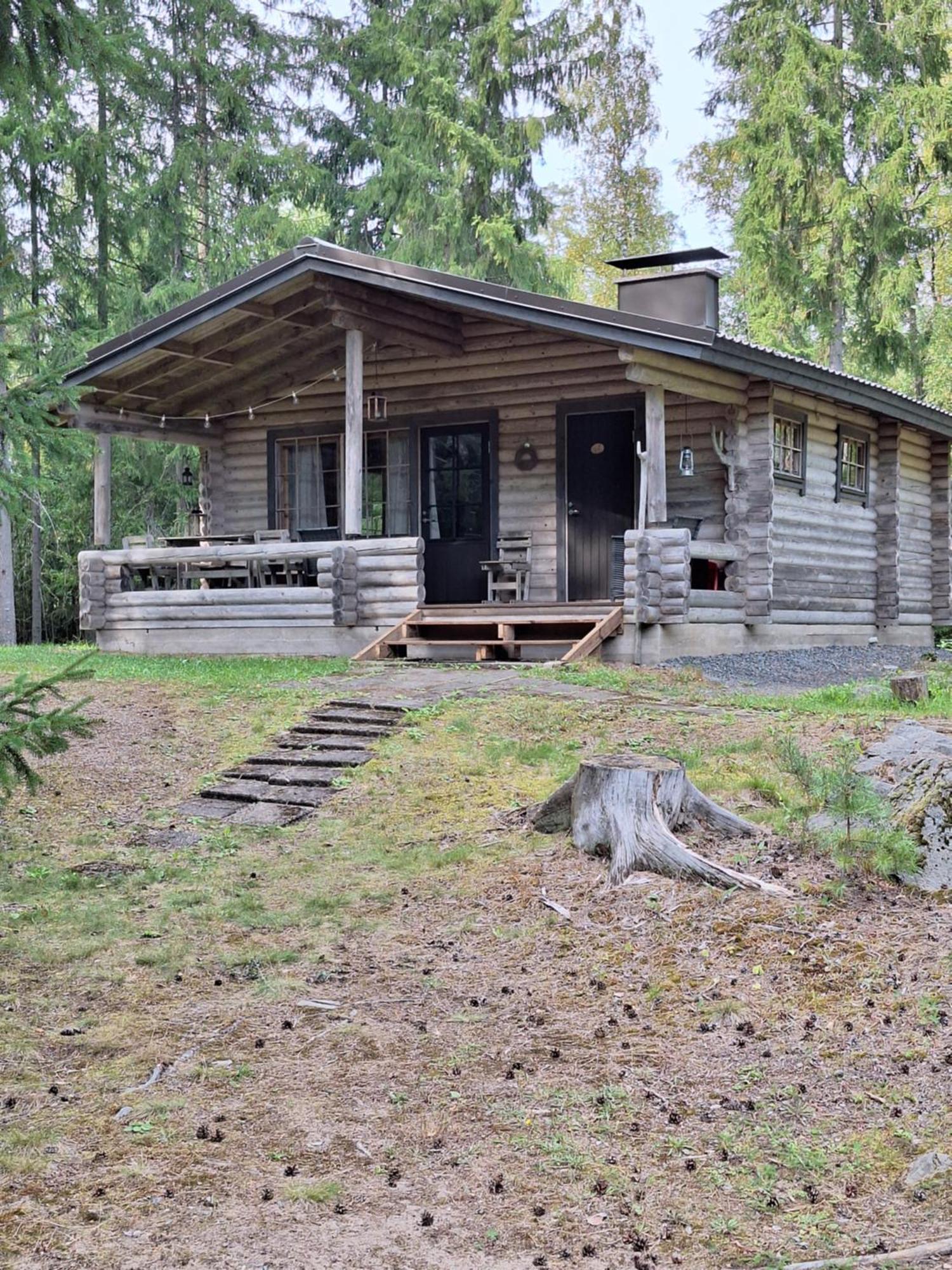 Levomaeki Farm Cottages Ypaja 객실 사진