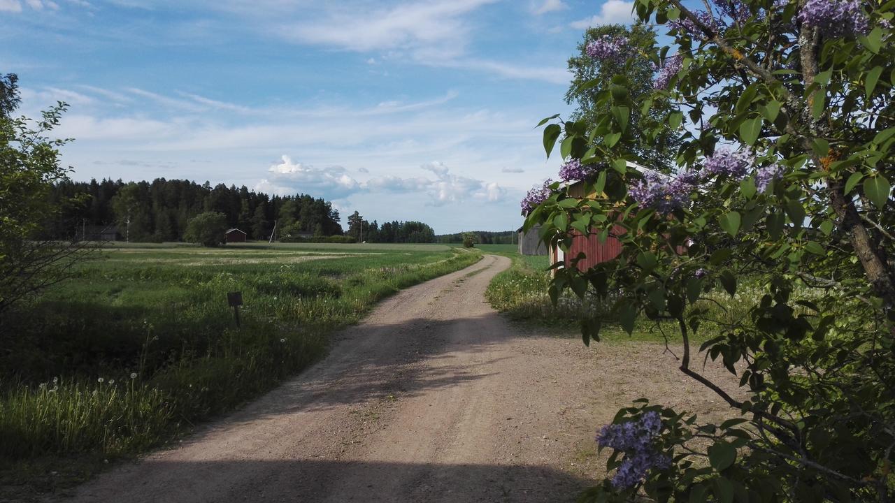 Levomaeki Farm Cottages Ypaja 외부 사진